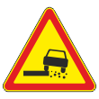 Дорожный знак 1.19 «Опасная обочина» (временный) (металл 0,8 мм, IV типоразмер: сторона 1500 мм, С/О пленка: тип Б высокоинтенсив.)
